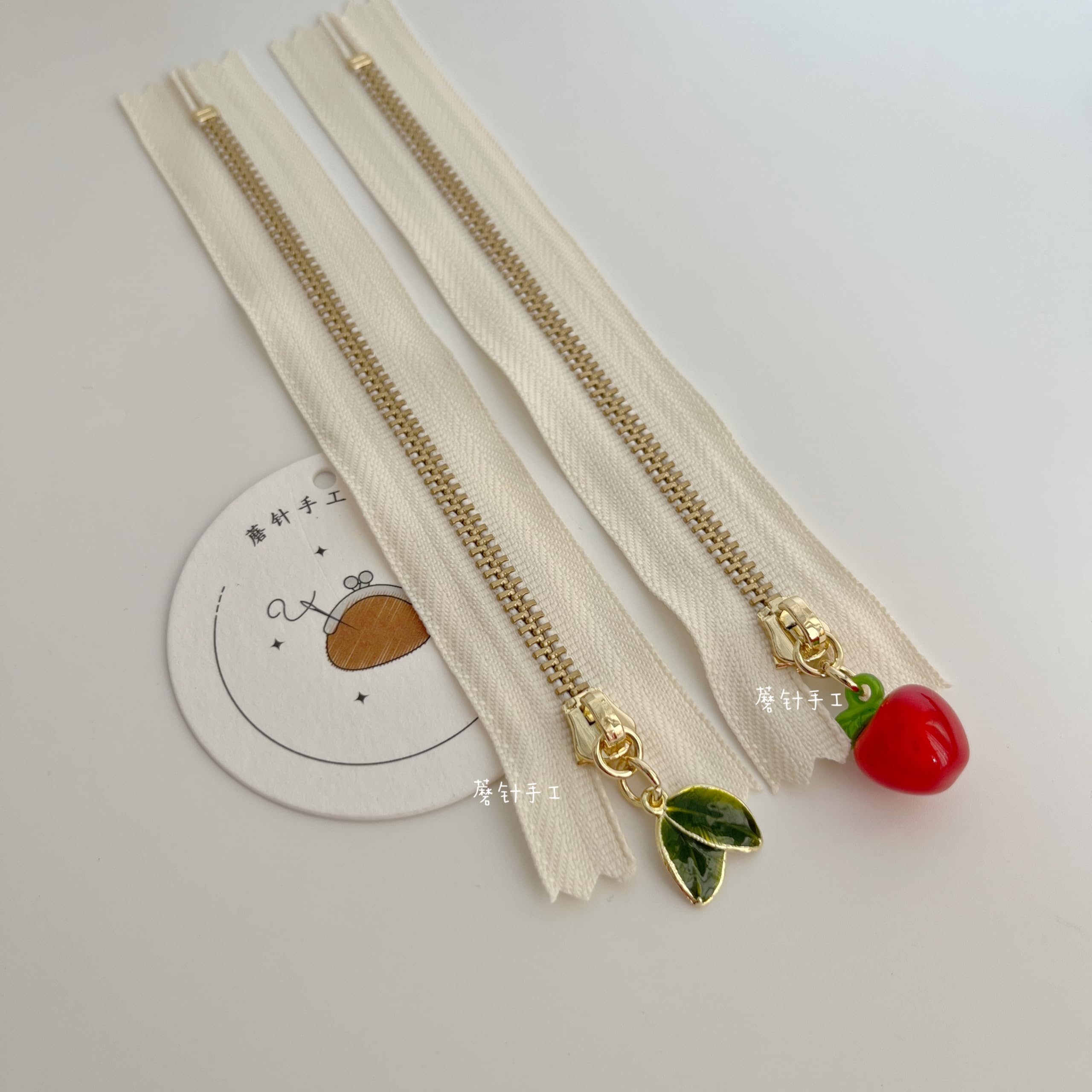 Amazon.co.jp: MOZHENHANDMADE かわいい赤いリンゴと緑の二重葉